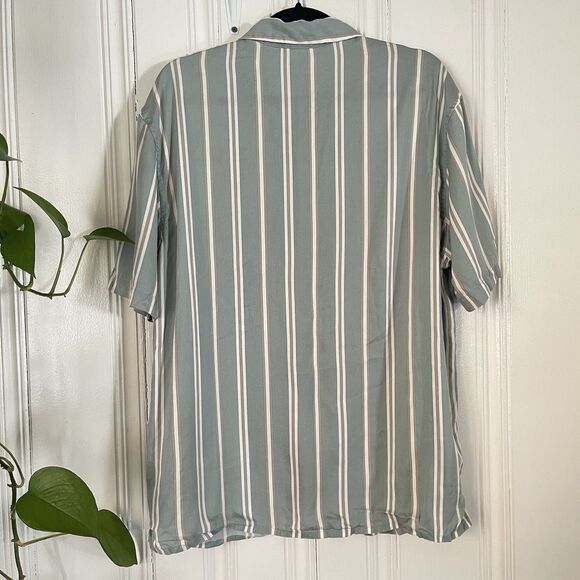H&M Men's Green White Regular Fit Vertical Stripe Button Down Preppy Shirt Sz M - Picture 5 of 8
